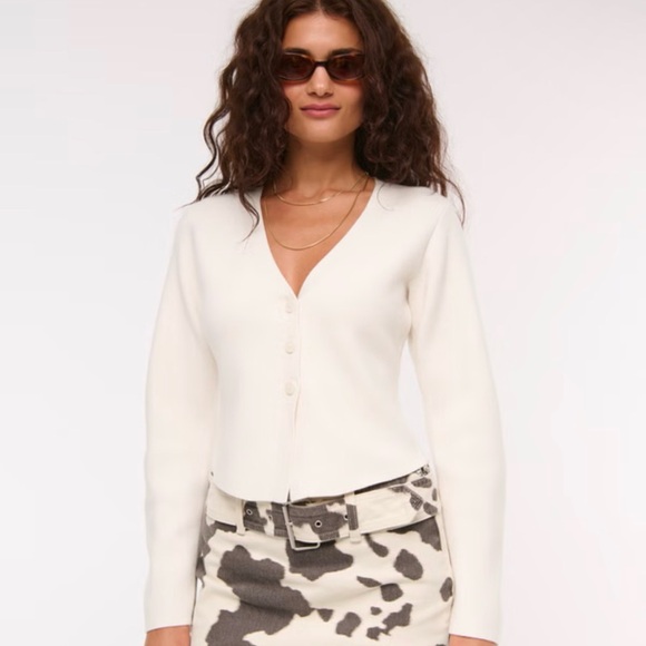 Abercrombie & Fitch Women's Ivory Cardigan LuxeLoft Rounded Sleeve Cardigan - Picture 3 of 3